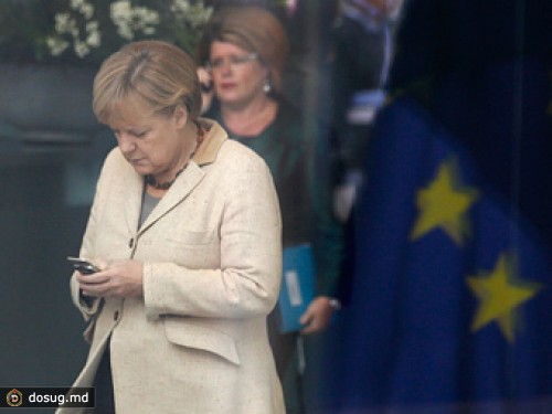 Меркель предложили хранить SMS-сообщения в госархиве