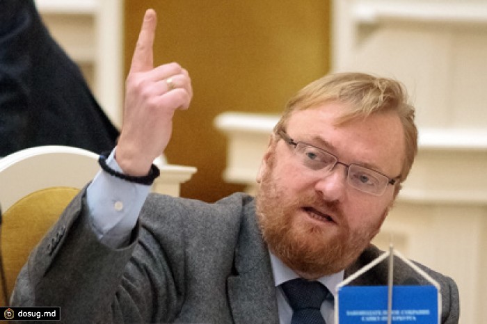 Милонов предложил взимать налог с иностранных туристов