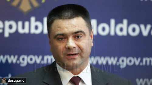 Министр обороны раскрывает мотивы составления коммунистами резолюции по его отставке