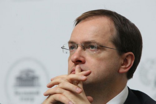 Минкульт опроверг потасовку в Зубовском институте