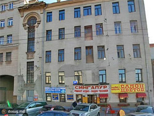 Москвичи потребовали вернуть рекламу на их дом