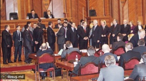 Мунтяну: В феврале парламент вновь попытается избрать главу государства