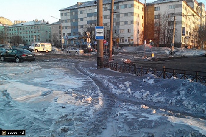 Мурманск засыпало черной пылью