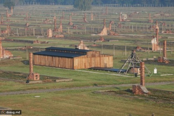 Музей холокоста вернул полбарака Освенциму