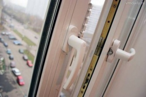 Мужчина упал с пятого этажа