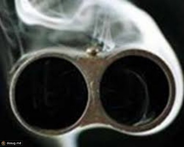Мужчина застрелил свою бывшую сожительницу прямо в магазине, а потом убил себя