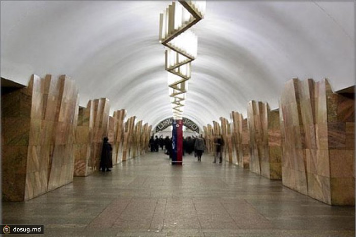 На «фиолетовой» ветке московского метро произошел сбой