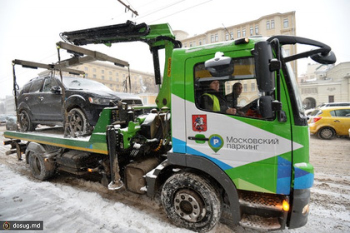 На Бульварном кольце Москвы началась массовая эвакуация машин