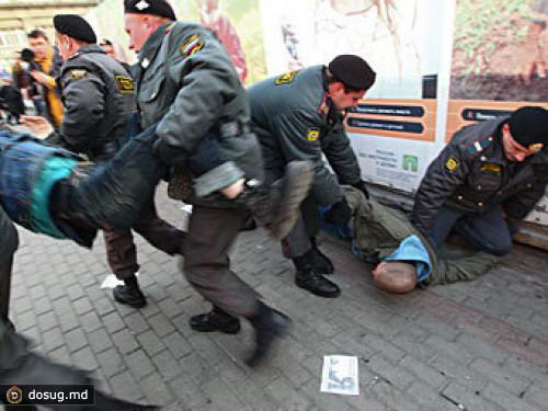 На Триумфальной площади задержали 20 противников безальтернативных выборов