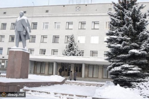 На Украине ради «продвижения вперед» демонтируют памятник Ленину