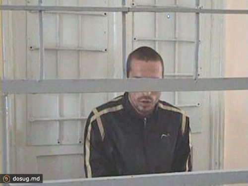На Украине задержали грузчика в женском нижнем белье