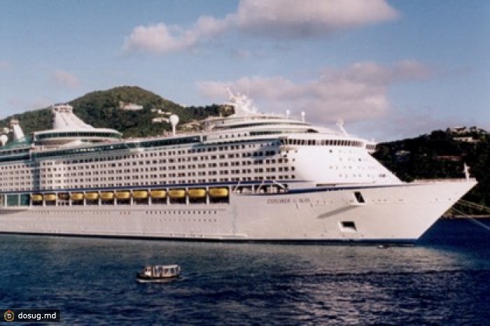 На борту круизного лайнера отравились более 300 человек