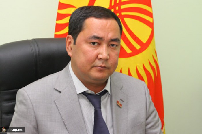 На киргизского депутата завели дело о подделке диплома