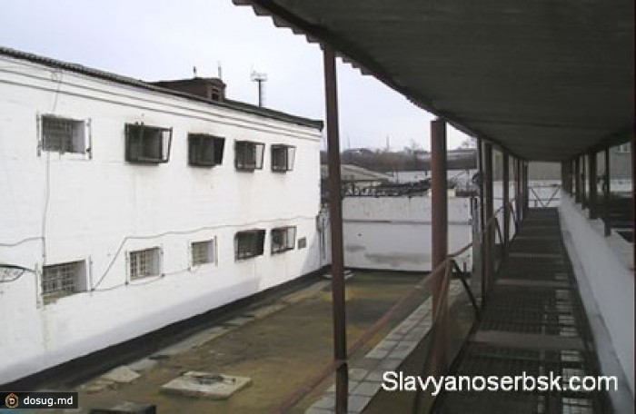 На луганскую колонию напали гранатометчики