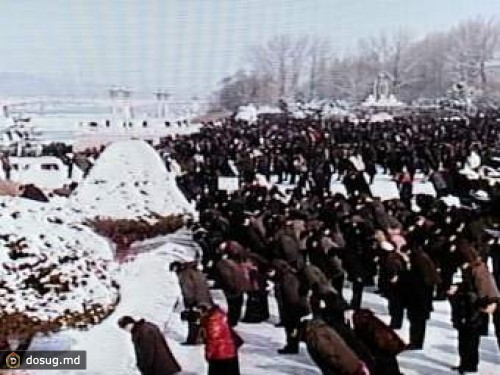 На митинг памяти Ким Чен Ира пришли 100 тысяч человек