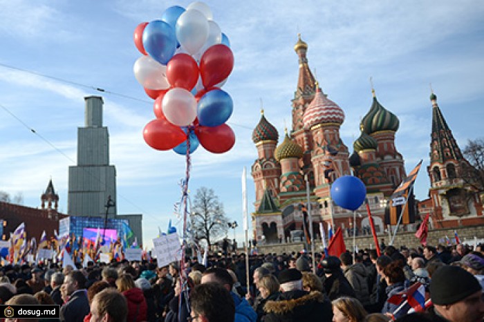 На митинг в честь воссоединения Крыма с Россией пришли 110 тысяч человек