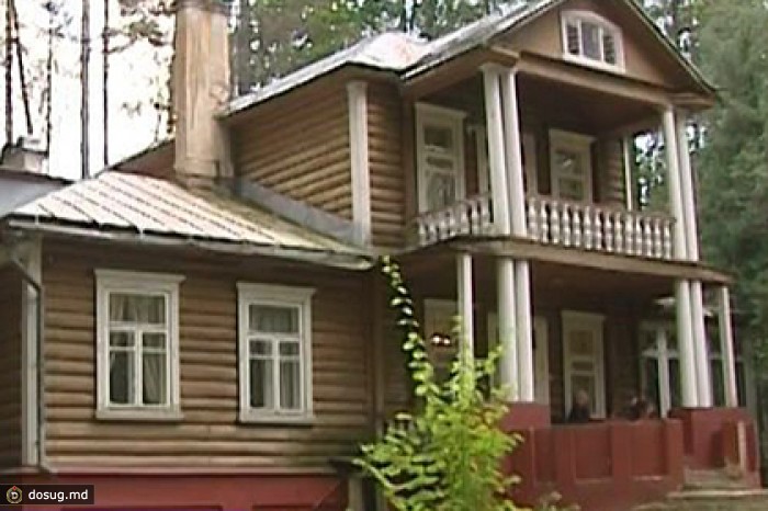 Наследников Чингиза Айтматова выселили из Переделкино