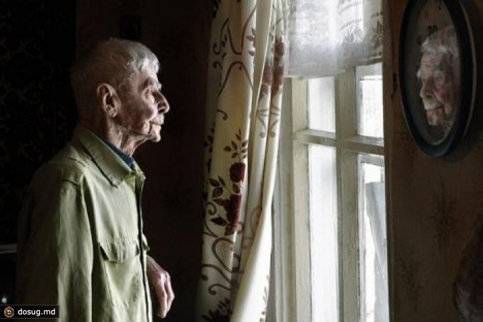 Одиноких пожилых людей и людей с особыми потребностями разместят в семьях