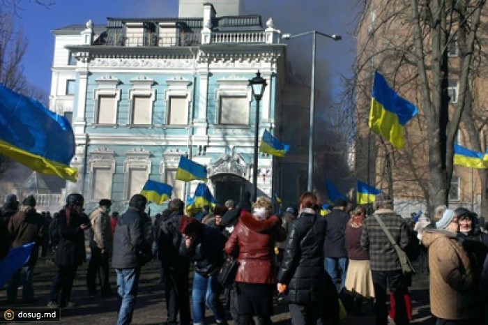 Оппозиционеры захватили штаб Партии регионов в Киеве