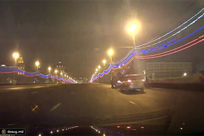 Опубликована съемка Москворецкого моста через три минуты после убийства Немцова