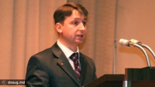 Отставка вице-председателя парламента Артура Решетникова включена в повестку дня