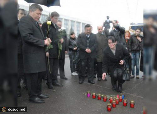 
 Памятную плиту участнику погромов 2009 года установят в Кишиневе

