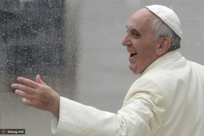 Папа Римский назвал интернет Божьим даром