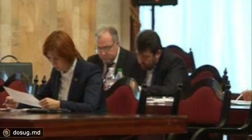 Парламент, возможно, назначит сегодня дату президентских выборов