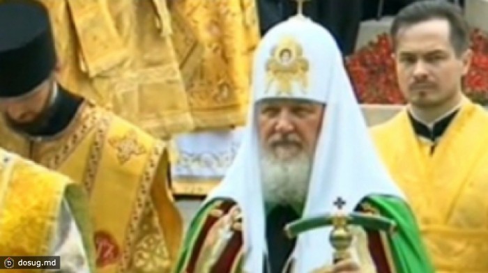 Патриарх Кирилл провел богослужение у столичного Кафедрального собора (ВИДЕО)
