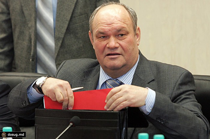Пензенский губернатор решил уволить 111 чиновников