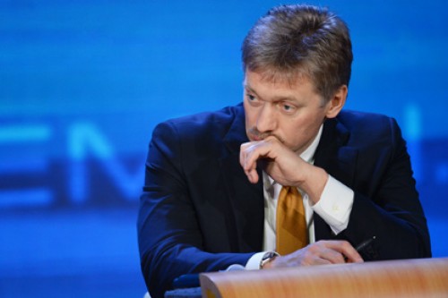 Песков отказался связывать отставку Гуриева с политикой