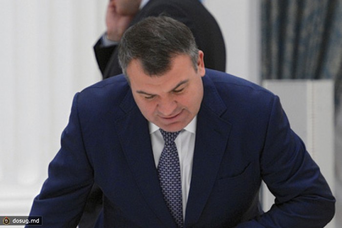 По делу Сердюкова продлили срок следствия