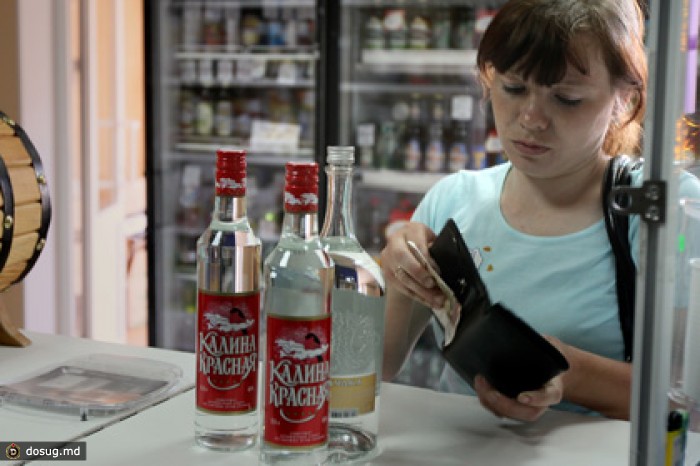 Подорожание водки уменьшило число ее потребителей на два процента