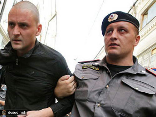Полицейские забрали Удальцова в спецприемник