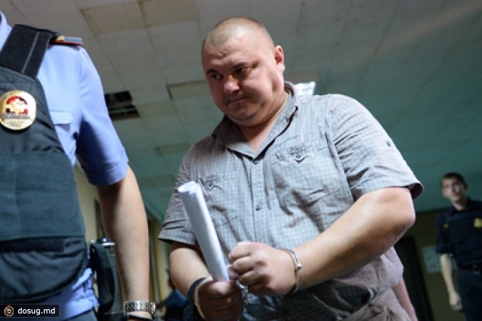 Полицейских с Матвеевского рынка потребовали приговорить к трем годам