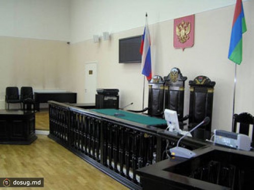 Полицейскому дали условный срок за роспись Тамбова свастиками