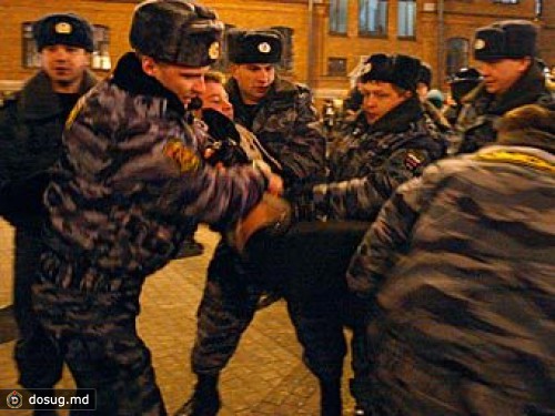 Полиция отчиталась о задержании 60 участников акции в Петербурге