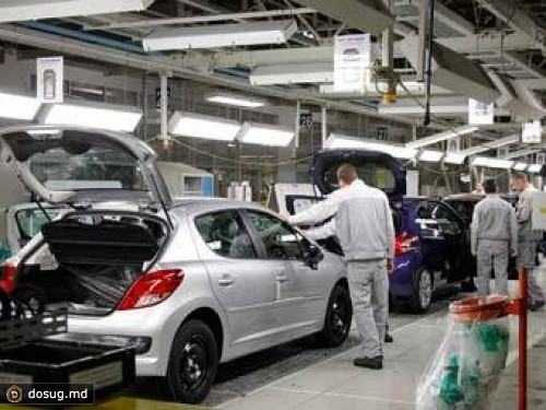 Полугодовой убыток Peugeot Citroen приблизился к миллиарду долларов