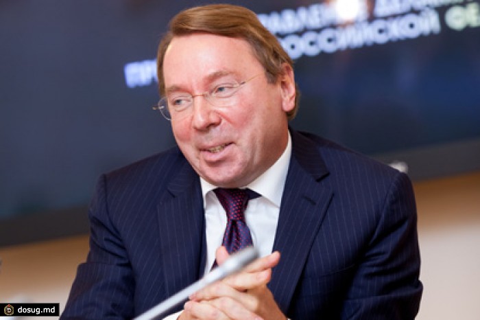 Помощник Путина пообещал ждать ответа по «Мистралям» до конца года