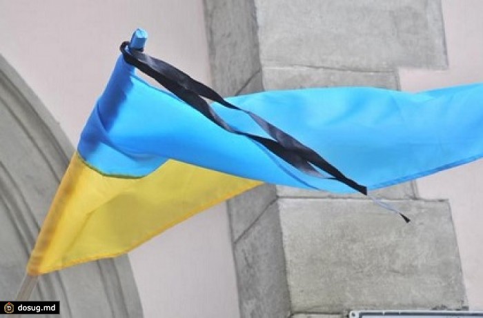 Порошенко объявил 25 января днем траура по погибшим в Мариуполе