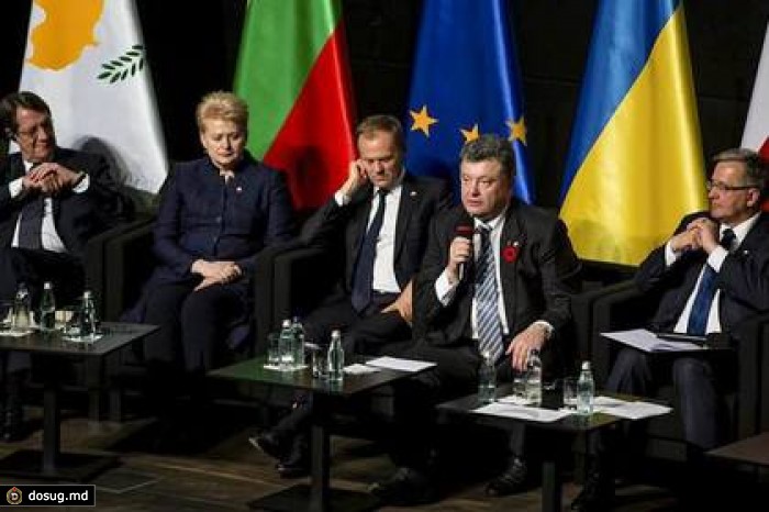 Порошенко заявил об участии в параде на Красной площади частей из Донбасса