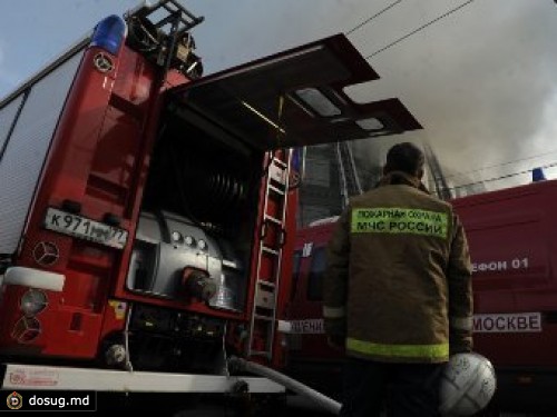 Пожар в жилом доме на западе Москвы потушен