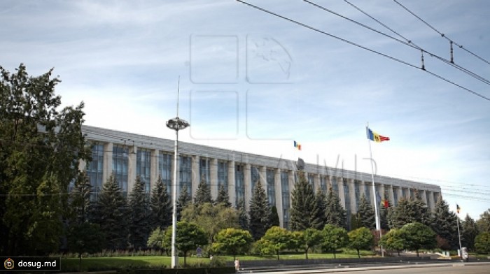 Правительство берет на себя ответственность за новый пакет законопроектов