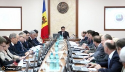Правительство обсудит уровень подготовки школ к новому учебному году