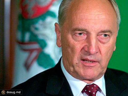 Президент Латвии заступился за легионеров SS