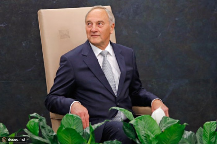 Президента Латвии раскритиковали деятели культуры