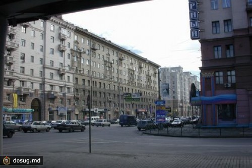 При столкновении семи машин в Москве пострадали пешеходы