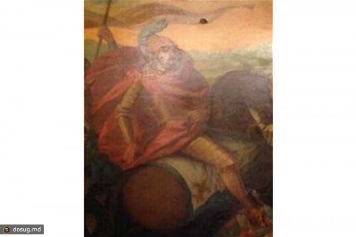 Пробка от игристого вина проделала дырку в картине XVIII века