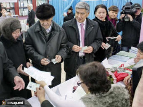 Пропрезидентская партия лидирует на выборах в Казахстане