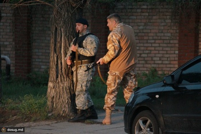 Пророссийские ополченцы захватили здание военкомата в Луганске